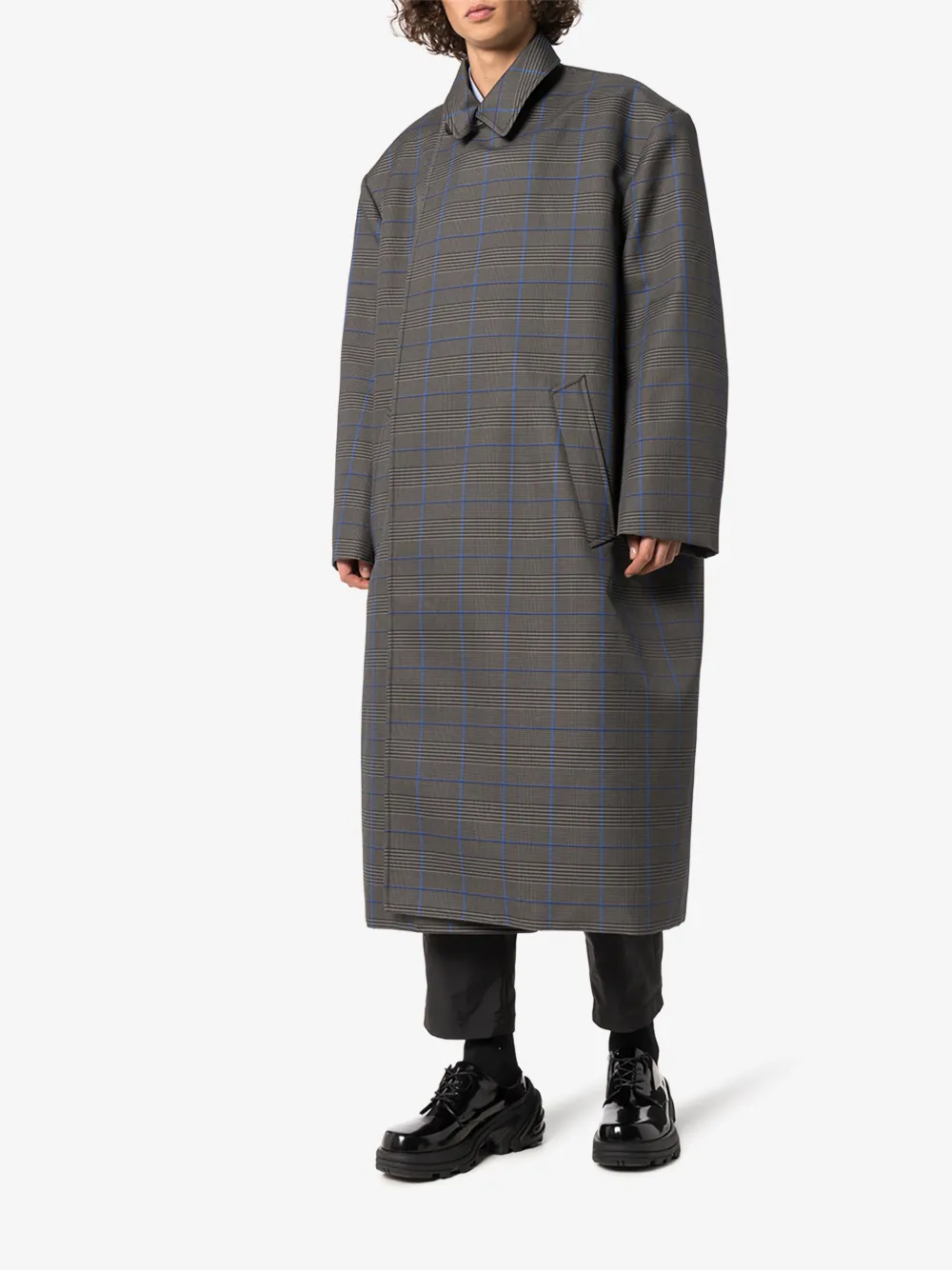 BALENCIAGA OVERSIZED CHECKED COAT,601162TGO2714590728