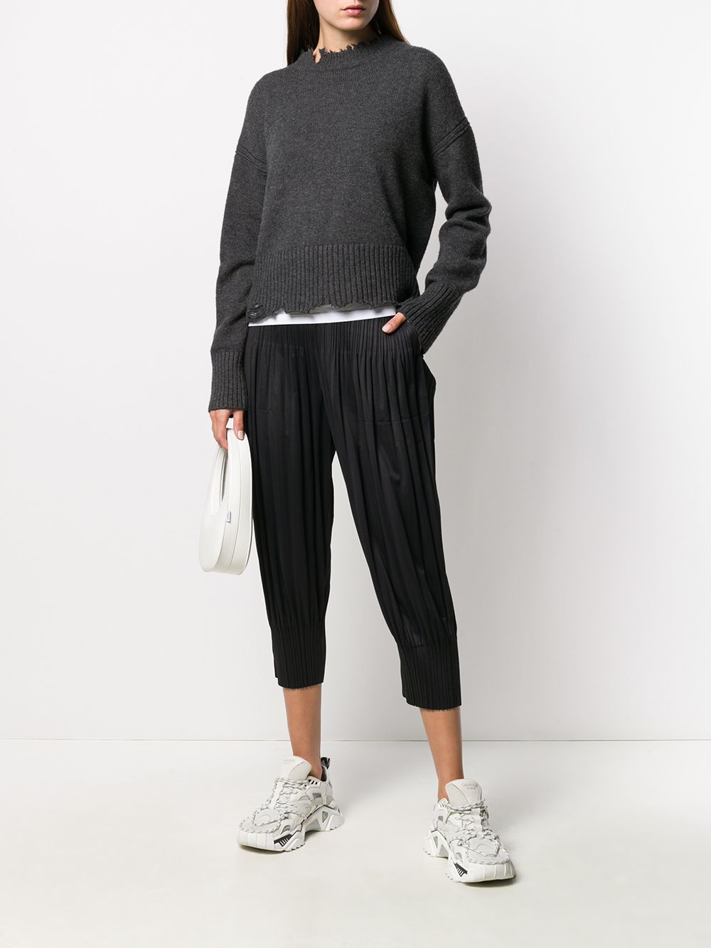 фото Pleats Please Issey Miyake укороченные плиссированные брюки