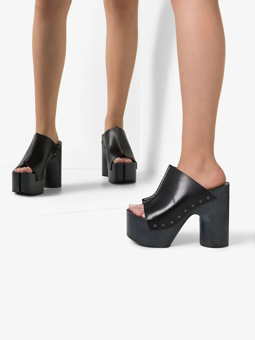 tabi heels