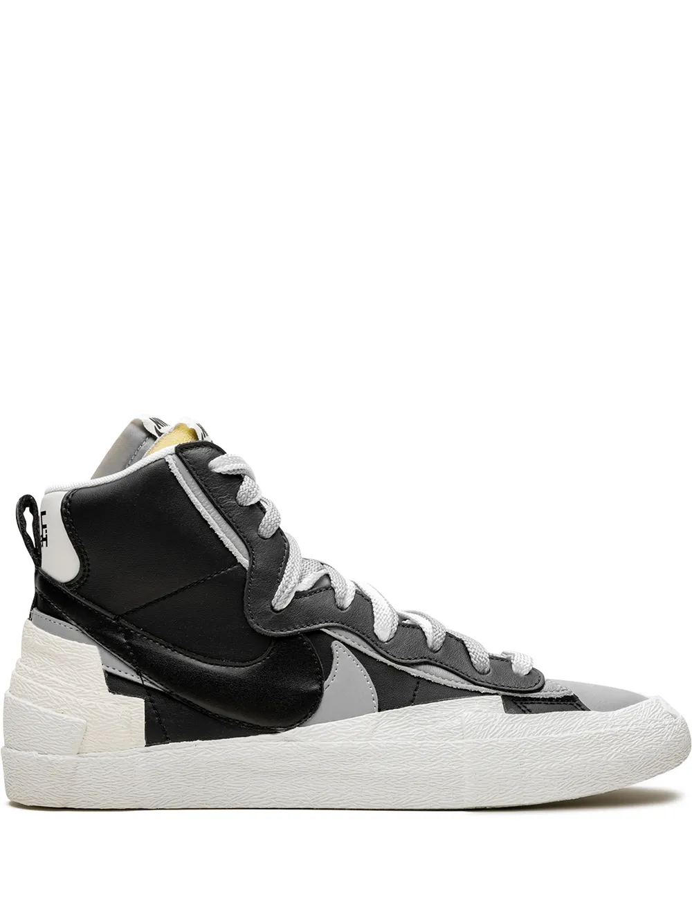 nike blazer negras altas