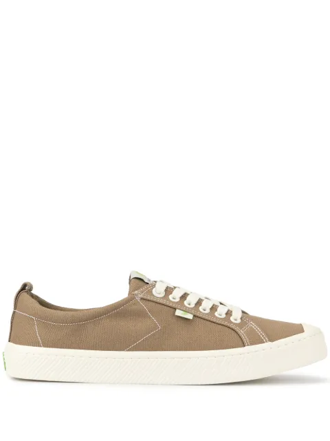 Cariuma OCA low-top canvas sneakers