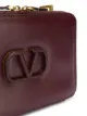 Valentino Garavani حقيبة كروس بشعار V سلينغ