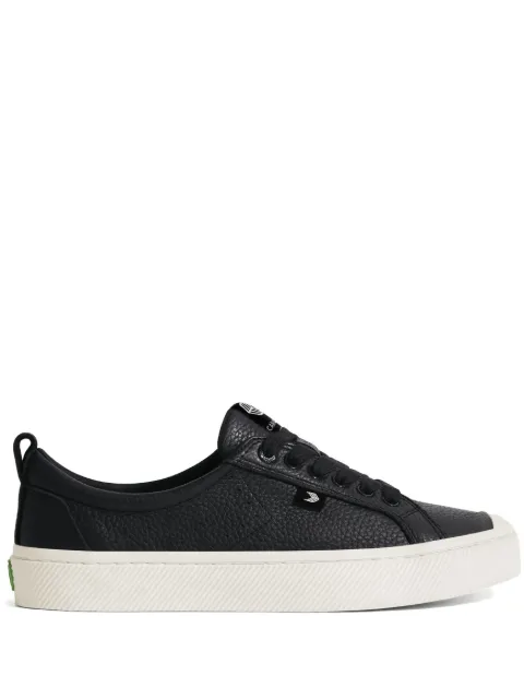 Cariuma OCA low-top leather sneakers