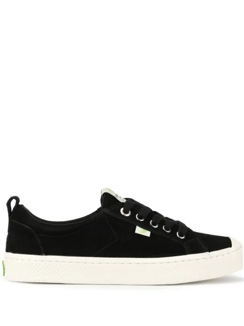 Cariuma OCA Low Black Suede Sneaker