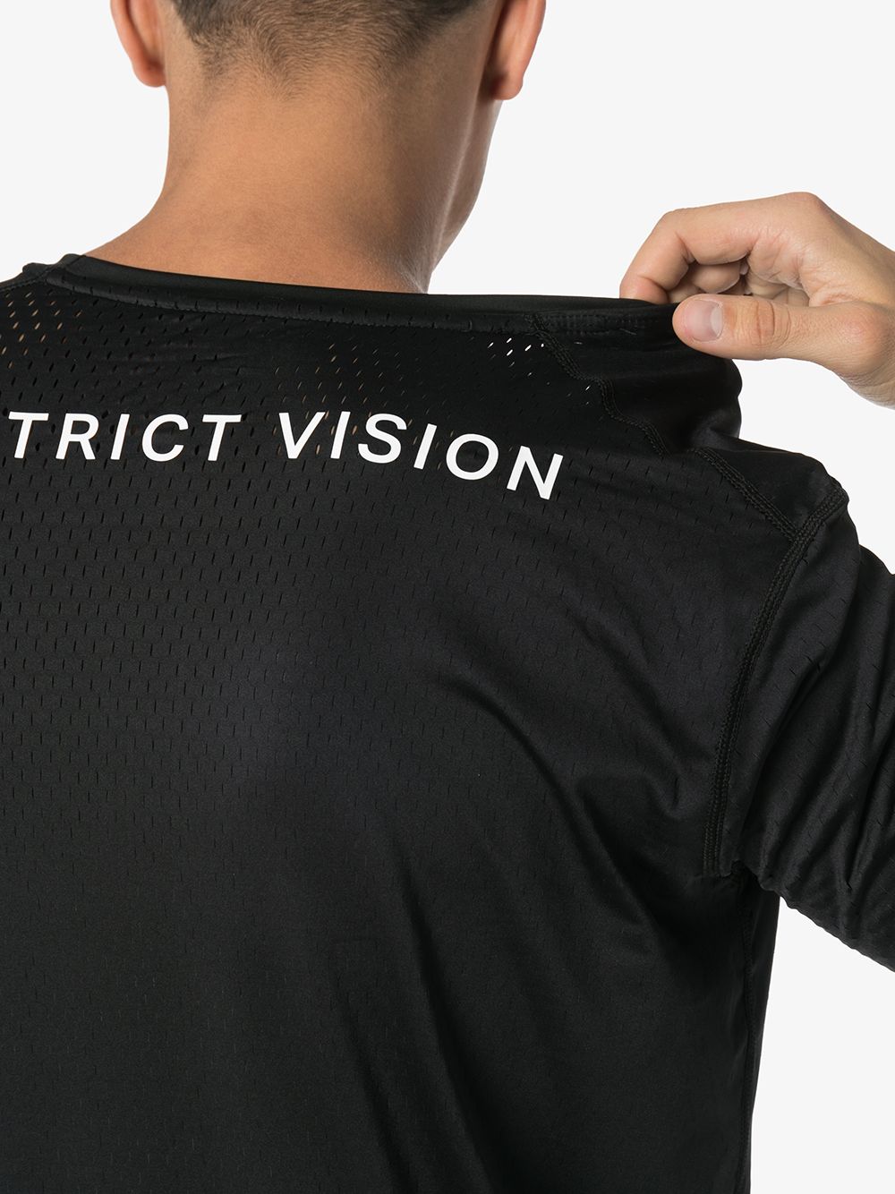 фото District vision air wear logo-print t-shirt