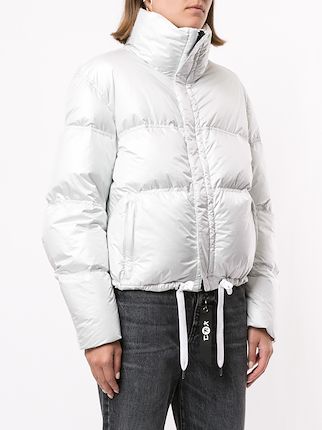 reversible puffer jacket展示图