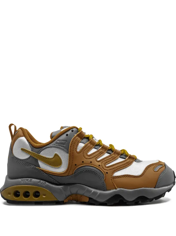nike humara womens