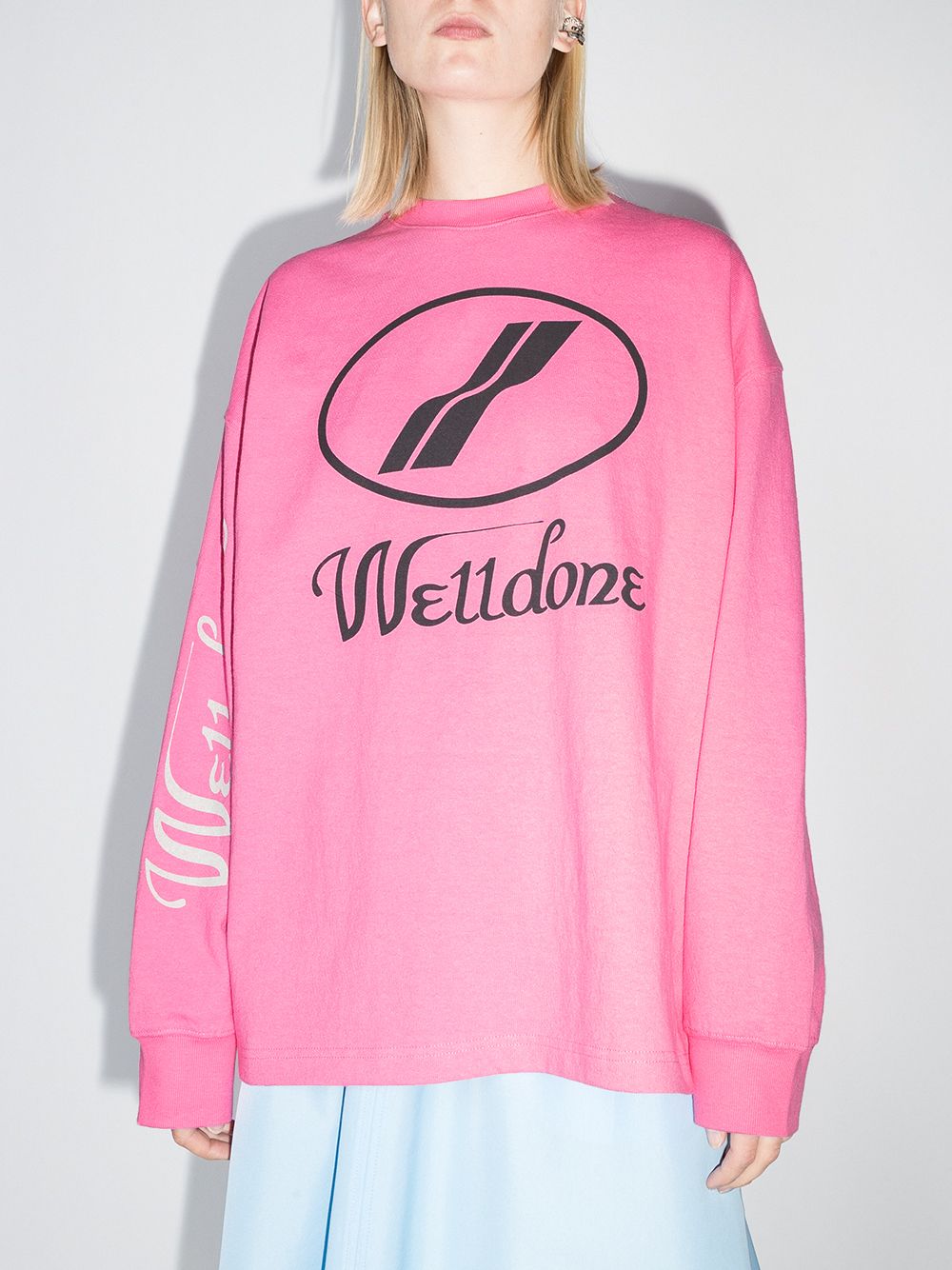 Image 2 of We11done logo-print cotton long-sleeve T-shirt