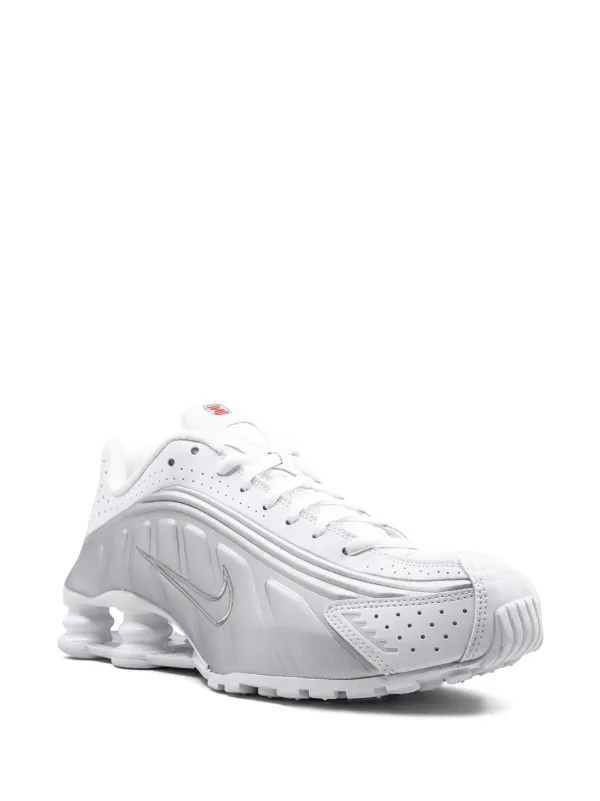 Nike Tenis Shox R4 | Blanco | FARFETCH CL