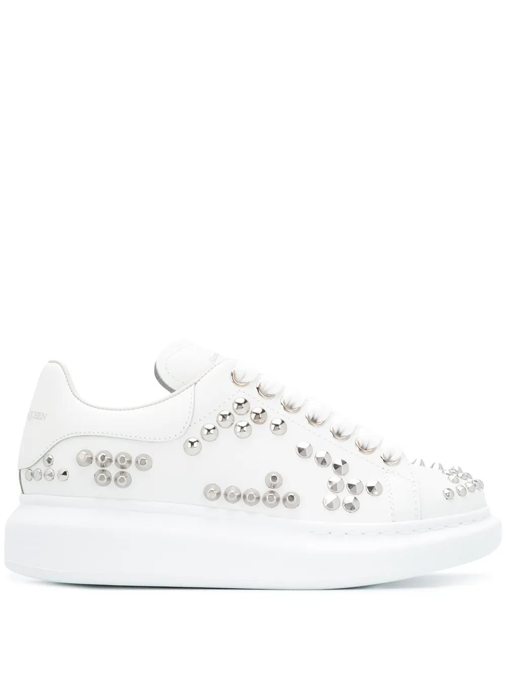 Alexander Mcqueen Oversized Stud In Weiss