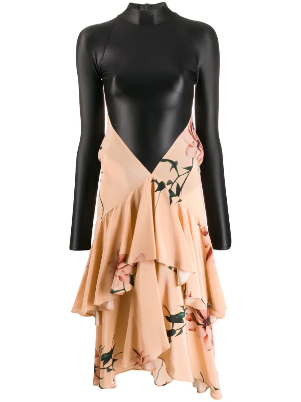 vestidos com babados na saia