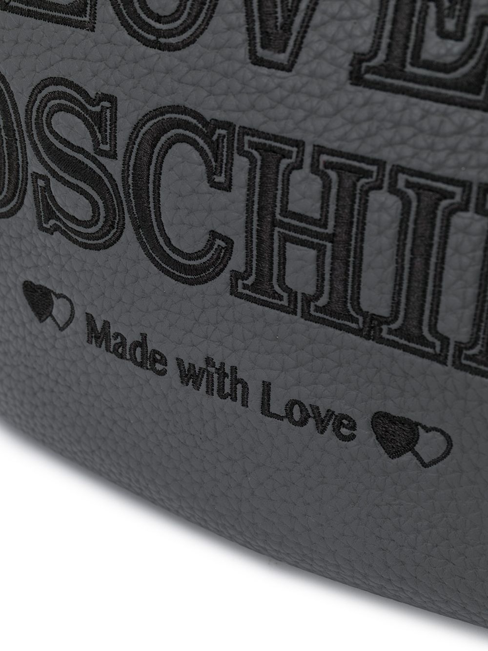 фото Love Moschino сумка-сэтчел с вышитым логотипом