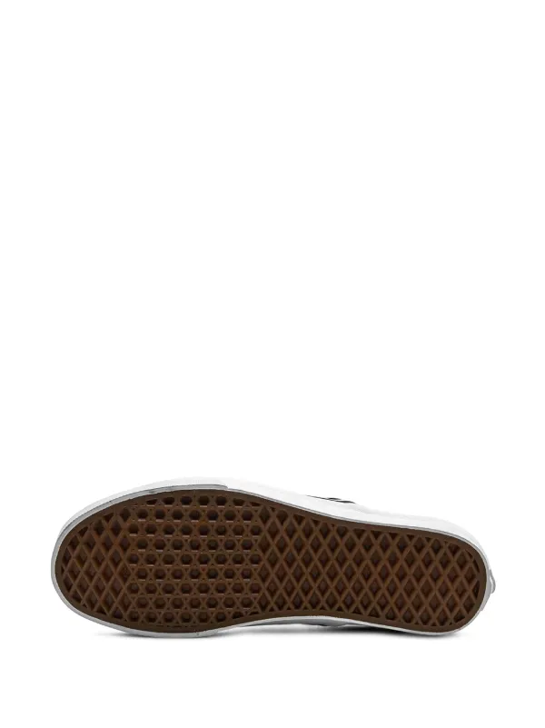 Black Vans Classic Slip-On Sneakers For Men | Farfetch.com