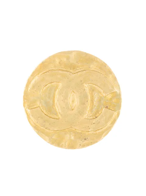 CHANEL Pre-Owned 1994 CC round brooch