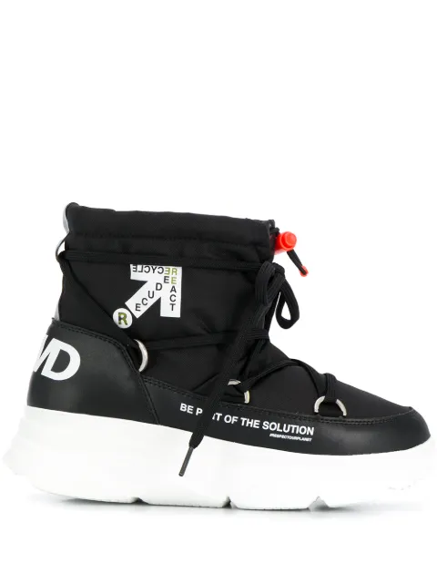 F_WD logo snow boots