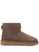 الصورة 1 من UGG بوت كاحل بمقدمة مستديرة