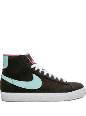 junior nike high top trainers
