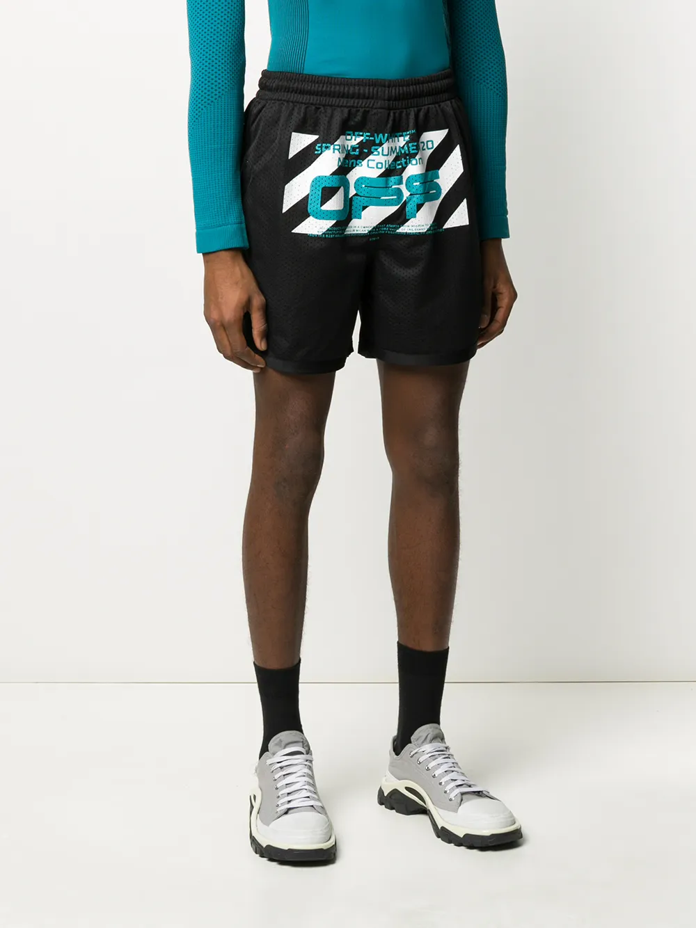 Off-White Shorts met logo Zwart