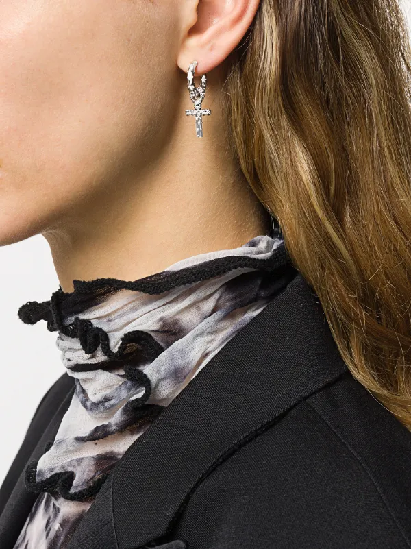 Kasun London Cross Hoop Earring | Silver | FARFETCH ID