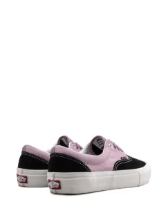 lizzie armanto vans era pro