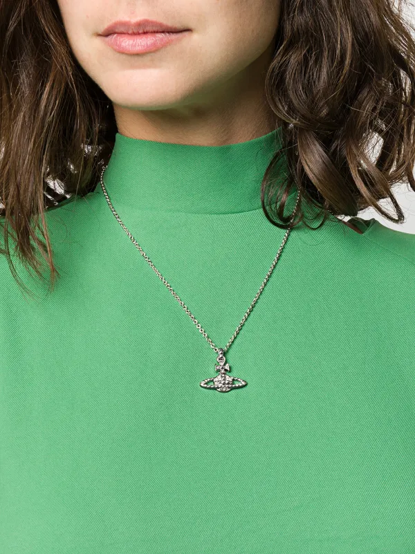 mayfair bas relief pendant silver
