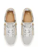 Giuseppe Zanotti حذاء رياضي بدون رقبة بلمعان ميتاليك