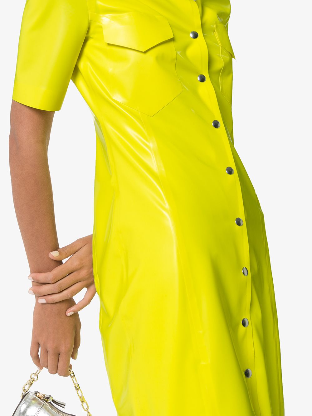 фото Kwaidan editions латексное платье-рубашка на пуговицах