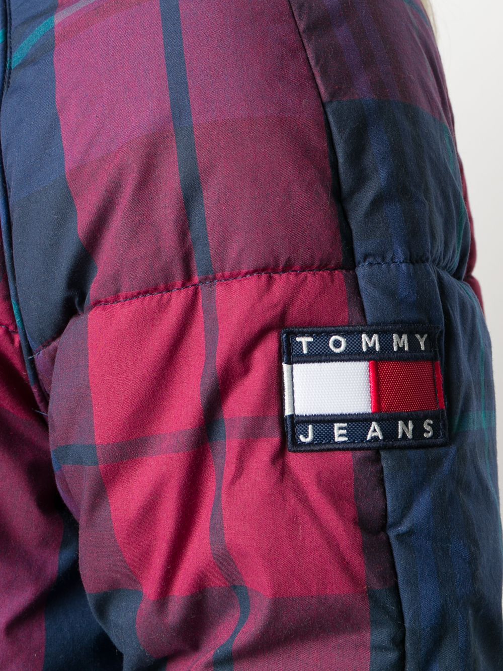 фото Tommy Jeans oversized check print puffer coat