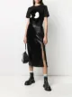 الصورة 2 من T By Alexander Wang تنورة ميدي بتأثير جلدي