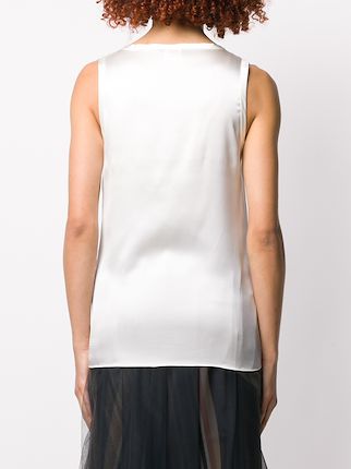 sleeveless fitted blouse展示图