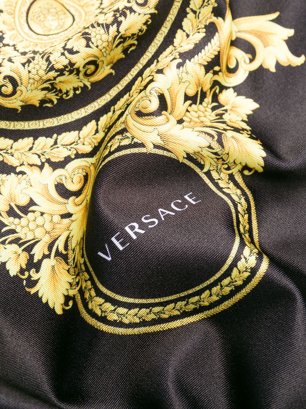 фото Versace купальник с принтом barocco