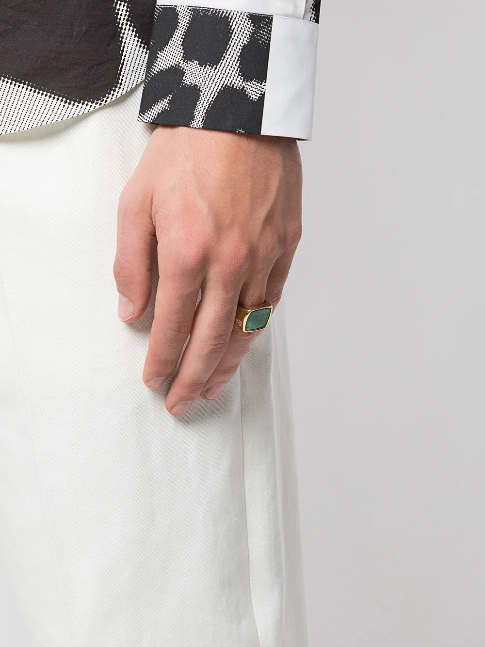 Nialaya Jewelry Vierkante zegelring - Goud