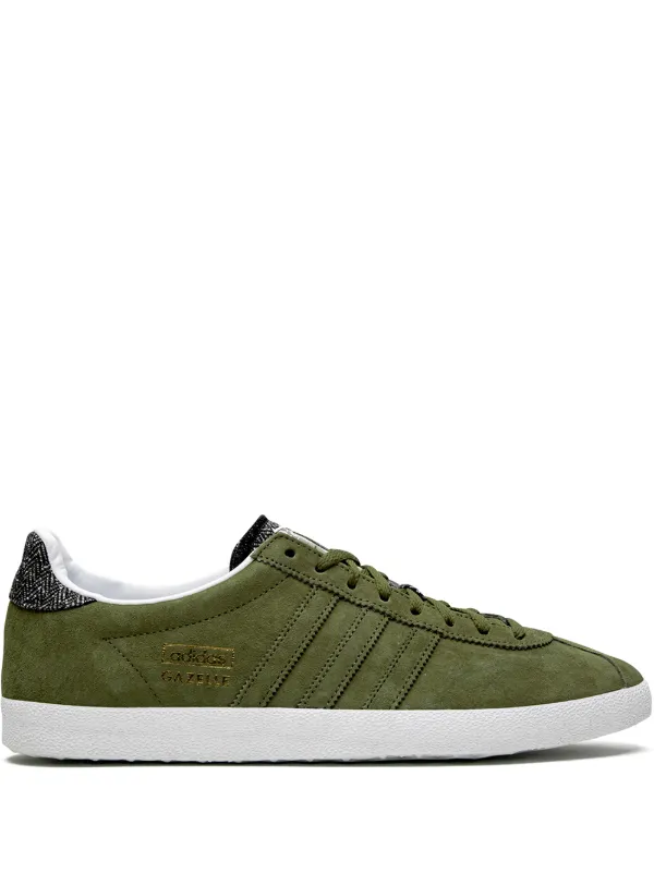 khaki gazelles