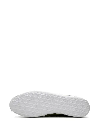 adidas gazelle og triple white