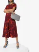 الصورة 2 من Victoria Beckham فستان ميدي بطبعة حزام