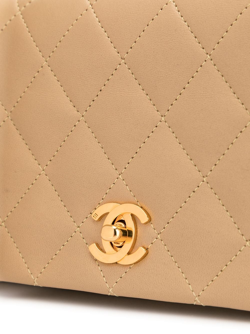 CHANEL Pre-Owned 1990s diamond-quilted Shoulder Bag - Farfetch