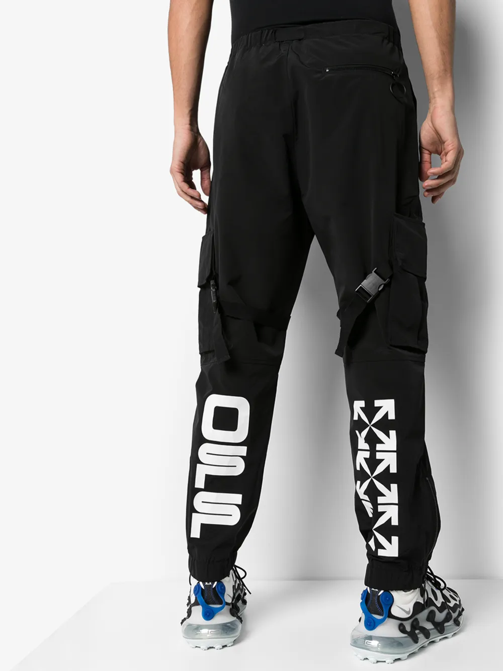 OFF-WHITE CARGOHOSE MIT GERADEM BEIN,OMCF004R20G38022100114744283