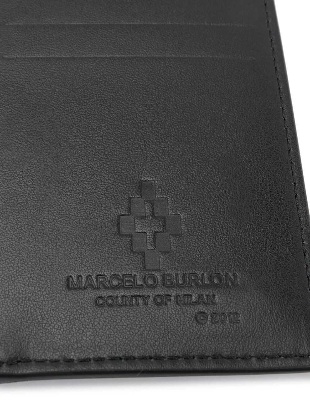 фото Marcelo Burlon County Of Milan кошелек со шнурком на шею и логотипом