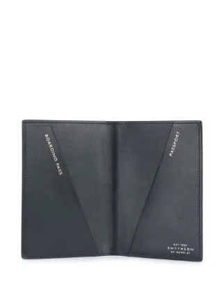 crocodile-effect passport cover展示图