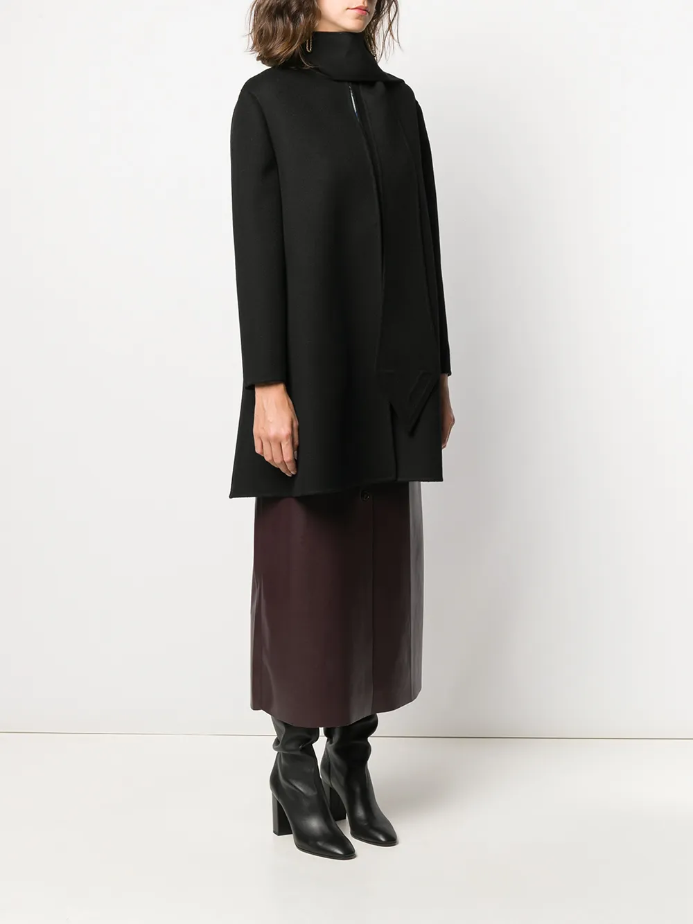 Valentino Garavani Jas met cape Zwart