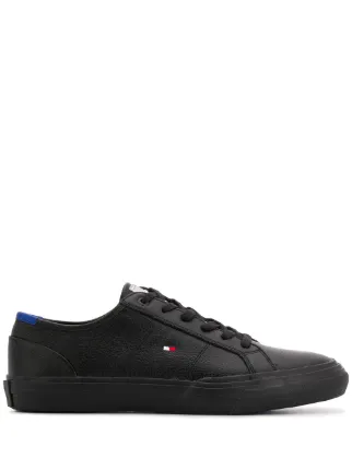 tommy hilfiger sneaker flag