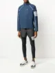 الصورة 2 من Thom Browne شورت للركض مزين بأربعة خطوط