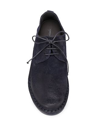 love worn lace-up shoes展示图