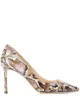 الصورة 1 من Jimmy Choo حذاء بكعب 8.5 سم وتأثير جلد الثعبان