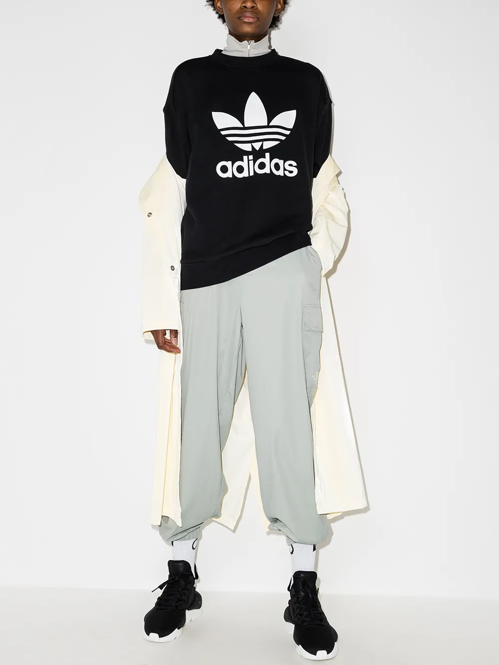 фото Adidas толстовка с логотипом