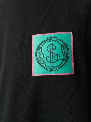 embroidered patch T-shirt展示图