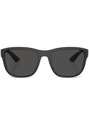 Miu Miu Eyewear スクエアフレーム サングラス | ブラック | FARFETCH JP