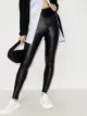 Imagen 2 de Spanx leggins de cuero artificial con tiro alto