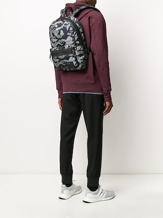 camouflage-print backpack展示图