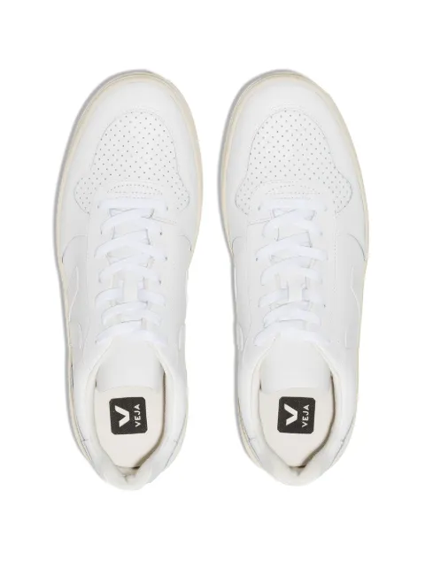 VEJA V-10 LOW TOP SNEAKERS